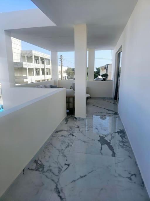 Deluxe Apartment Paphos Exterior photo